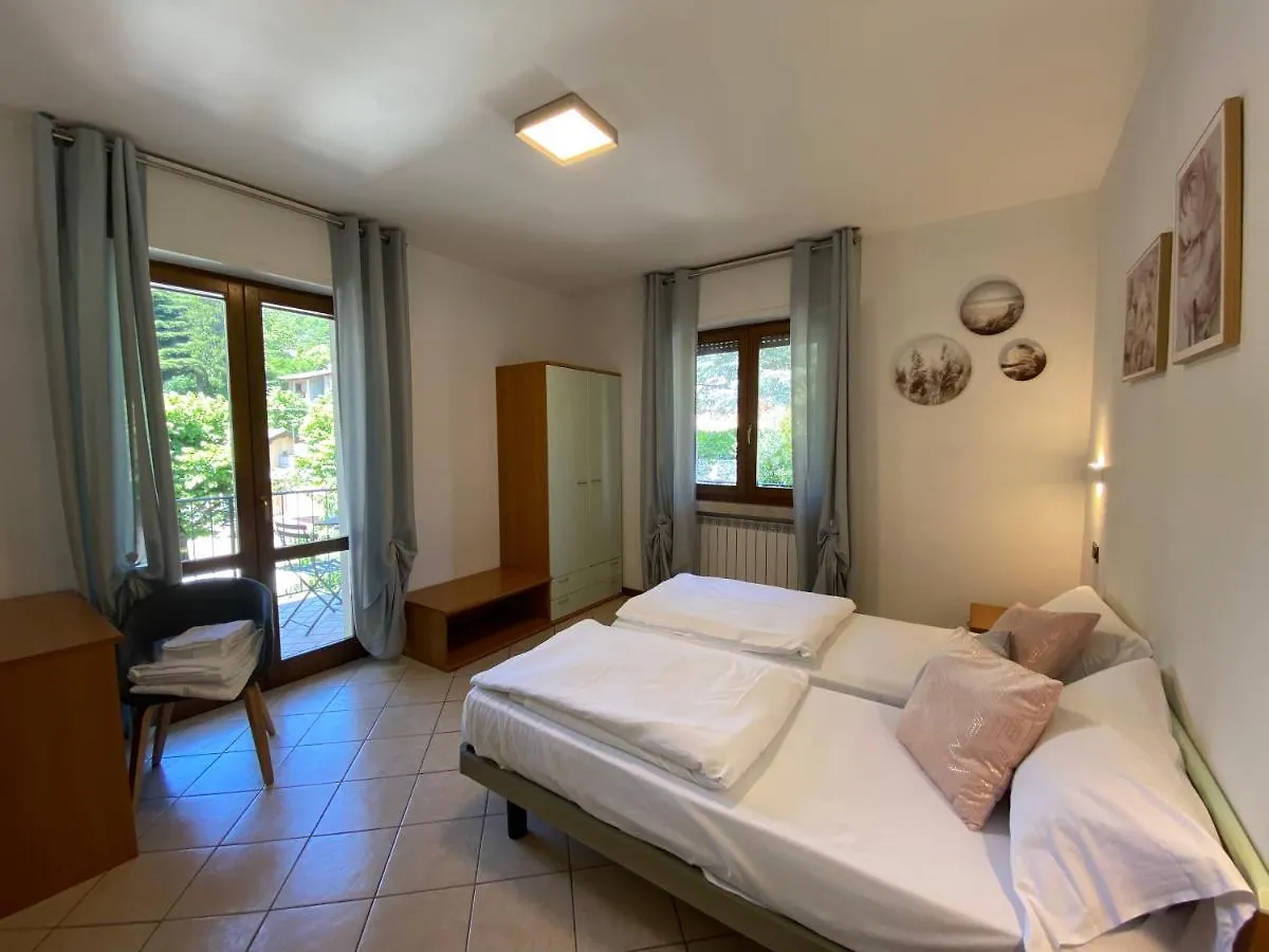 Ca' Ai Tigli Hotel Tignale 2*,  Italië
