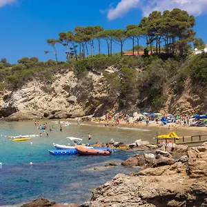 https://camping-village-le-calanchiole.it-tuscanyhotel.com