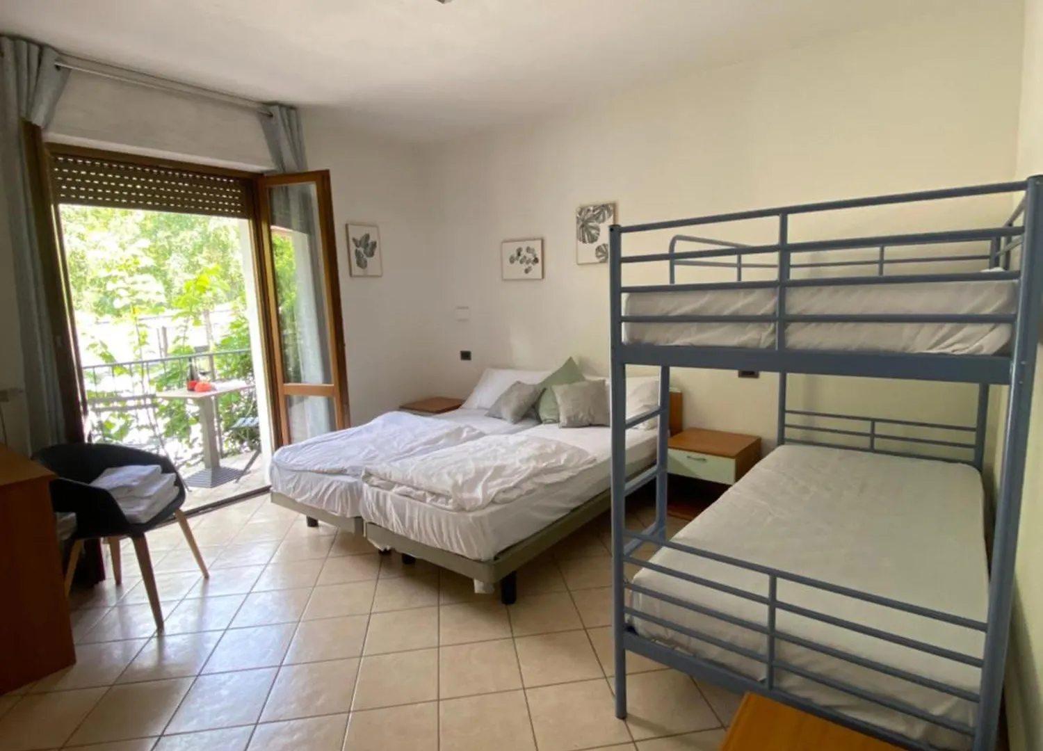 Ca' Ai Tigli Hotel Tignale 2*,  Italy